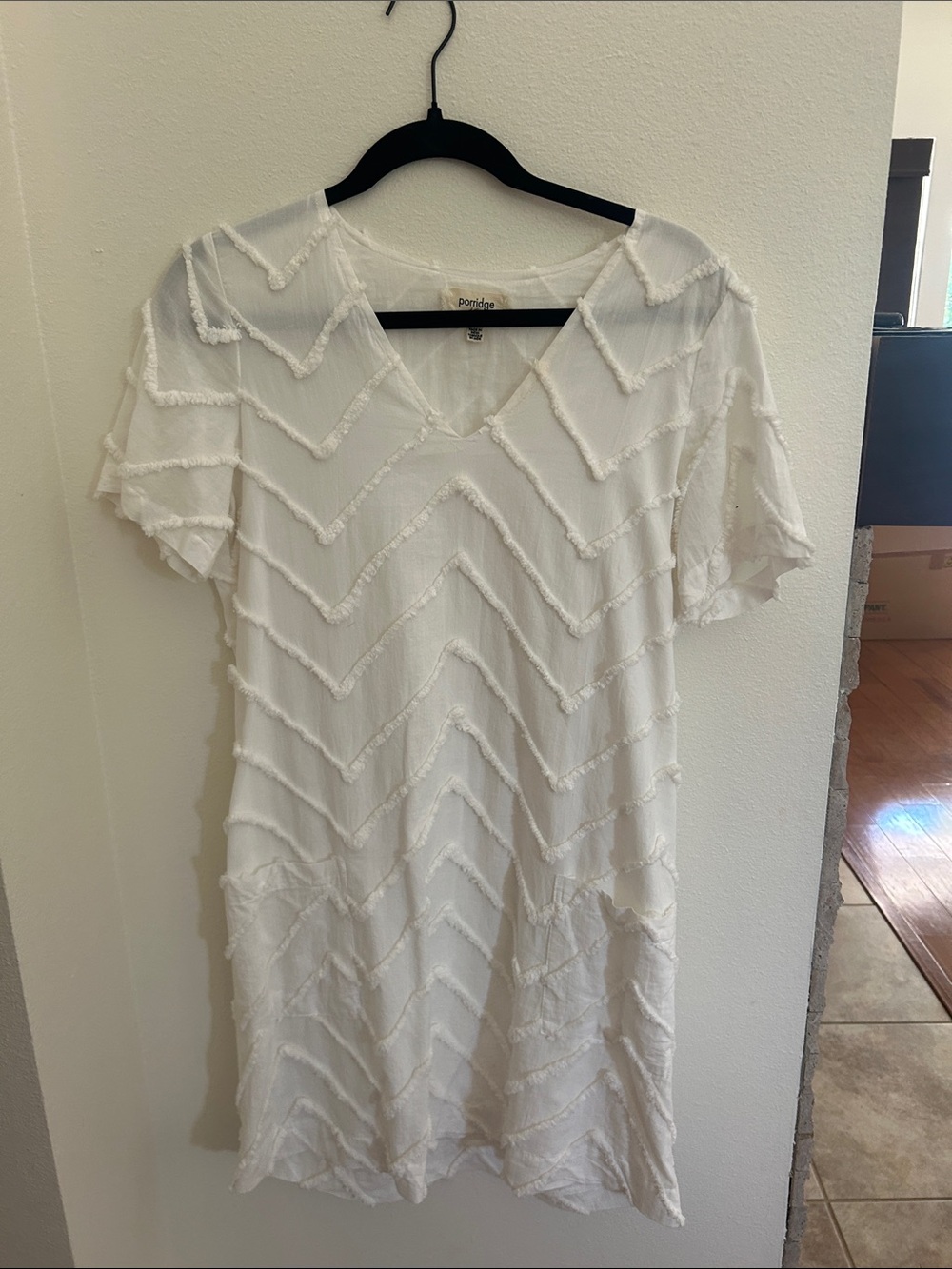 Pomelo White V-Neck Chevron Fringe Midi Dress